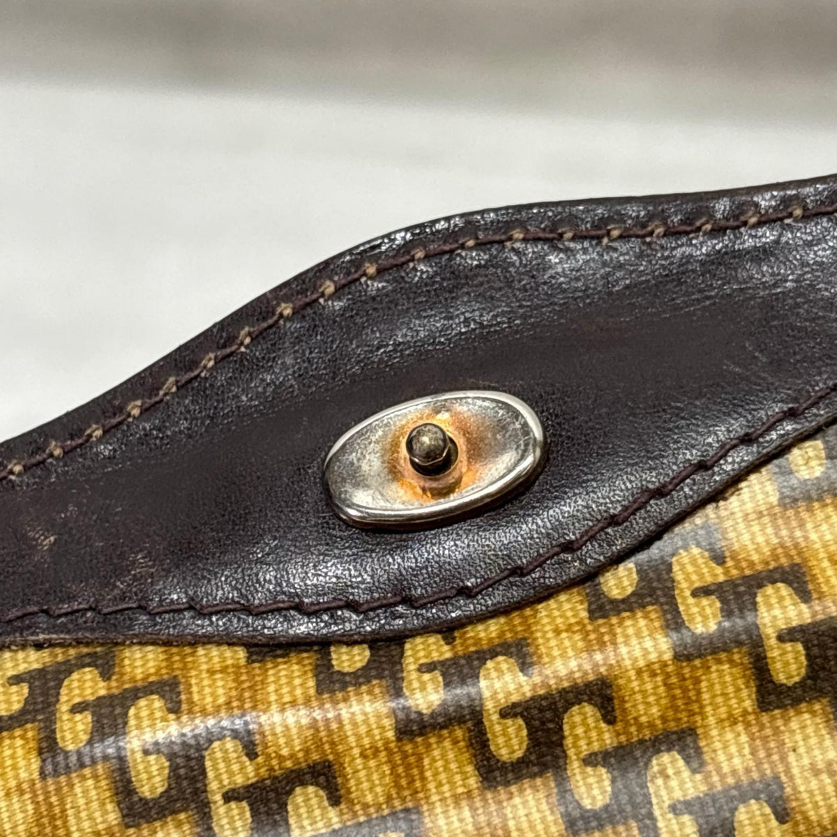 GUCCI/スエード/クラッチバッグ
