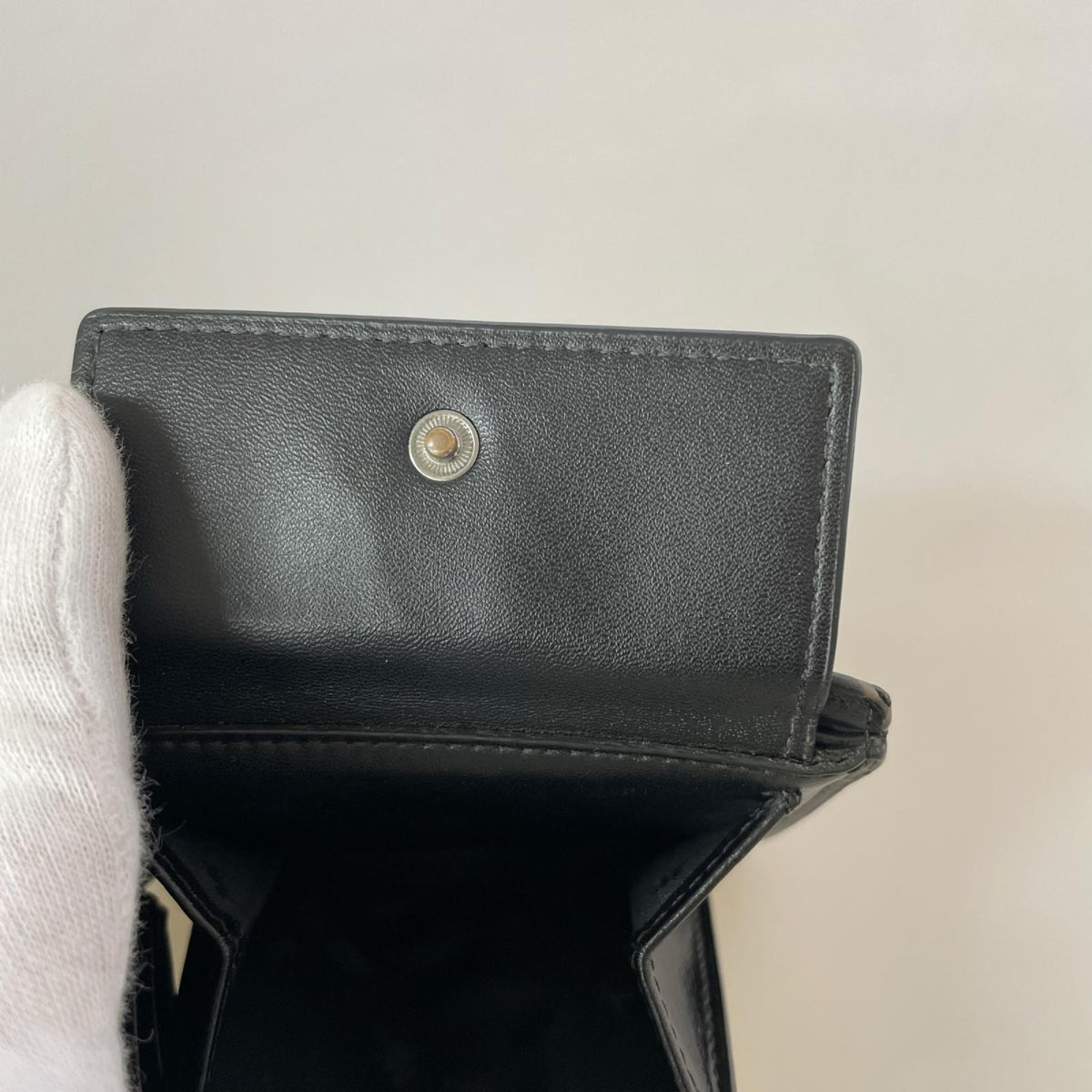 コンパクトウォレット 二つ折り 財布 黒 ブラック