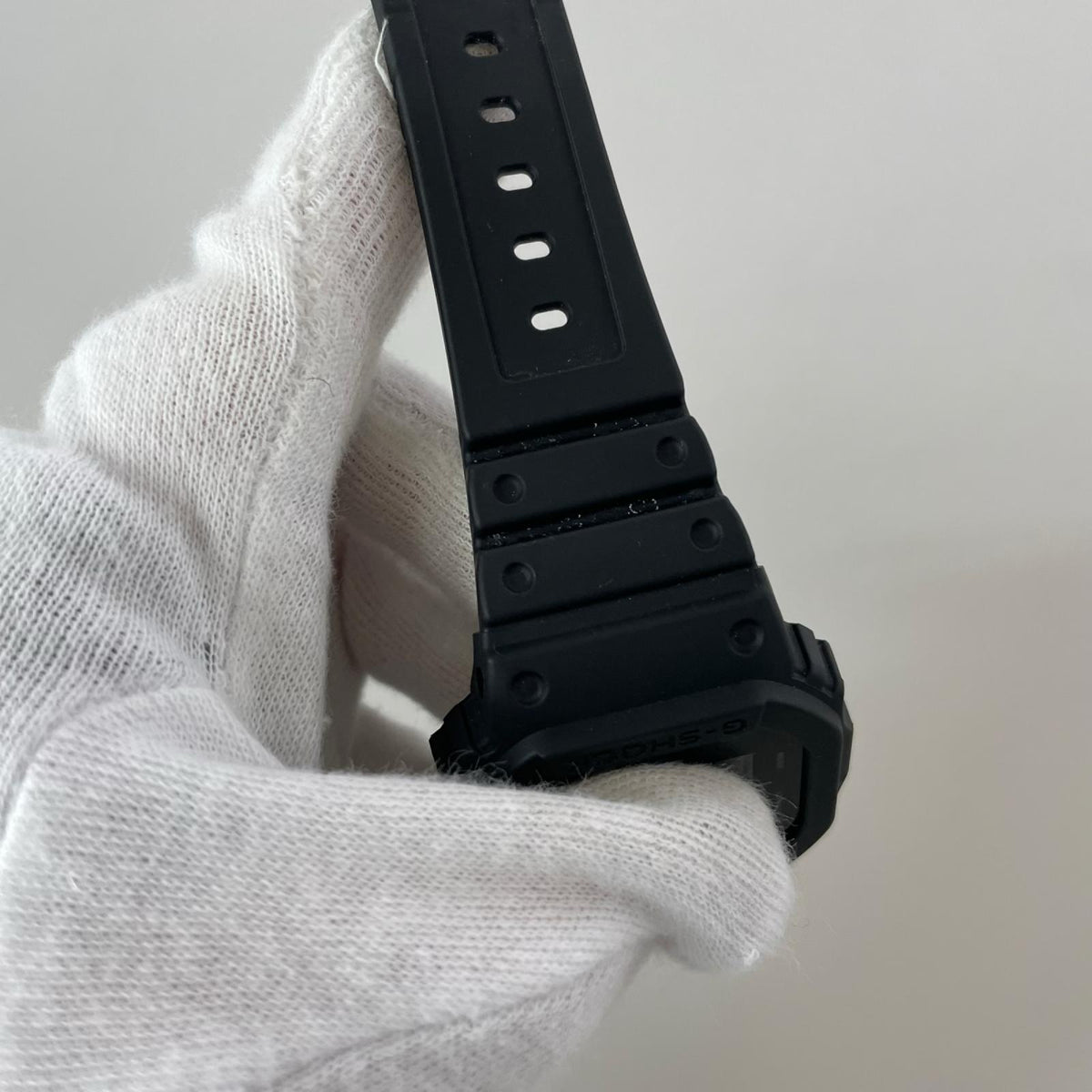 腕時計 CASIO G-SHOCK DW-5600UBB デジタル時計 ブラック