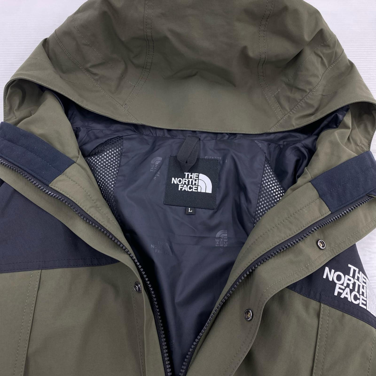 マウンテンパーカー MOUNTAIN LIGHT JACKET GORE-TEX カーキ (L) L グリーン