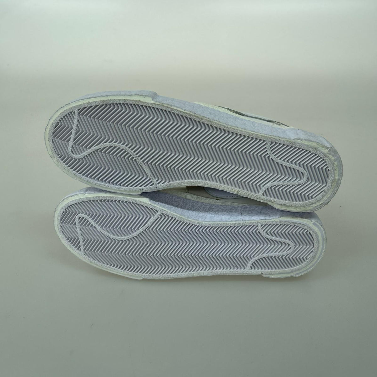 スニーカー ×Sacai BLAZER LOW (26.5cm) 26.5cm (US8 1/2 UK8 EU43) ホワイト