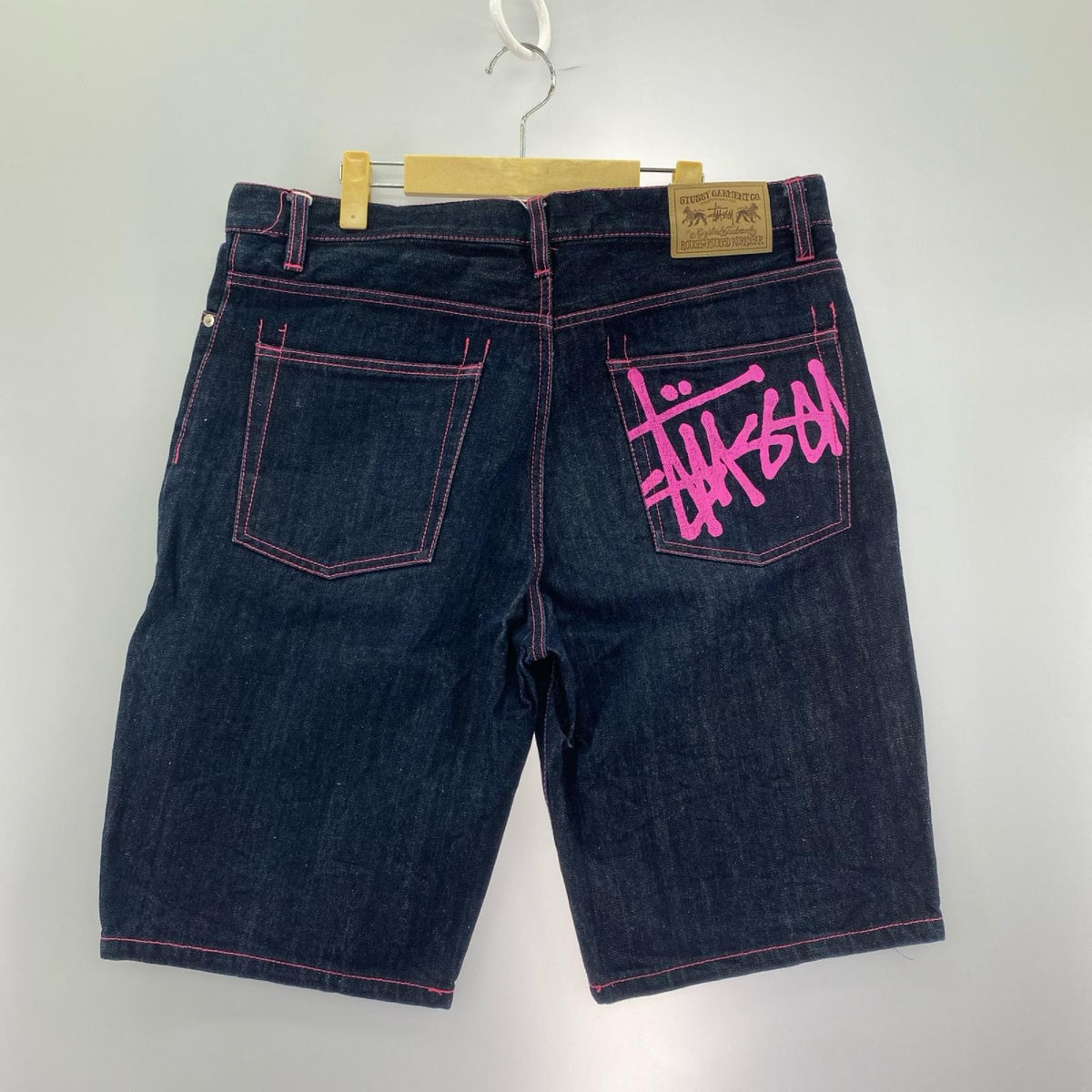 ショートパンツ デニムショーツ ピンクステッチ・ペイント インディゴ (34) 34 ネイビー