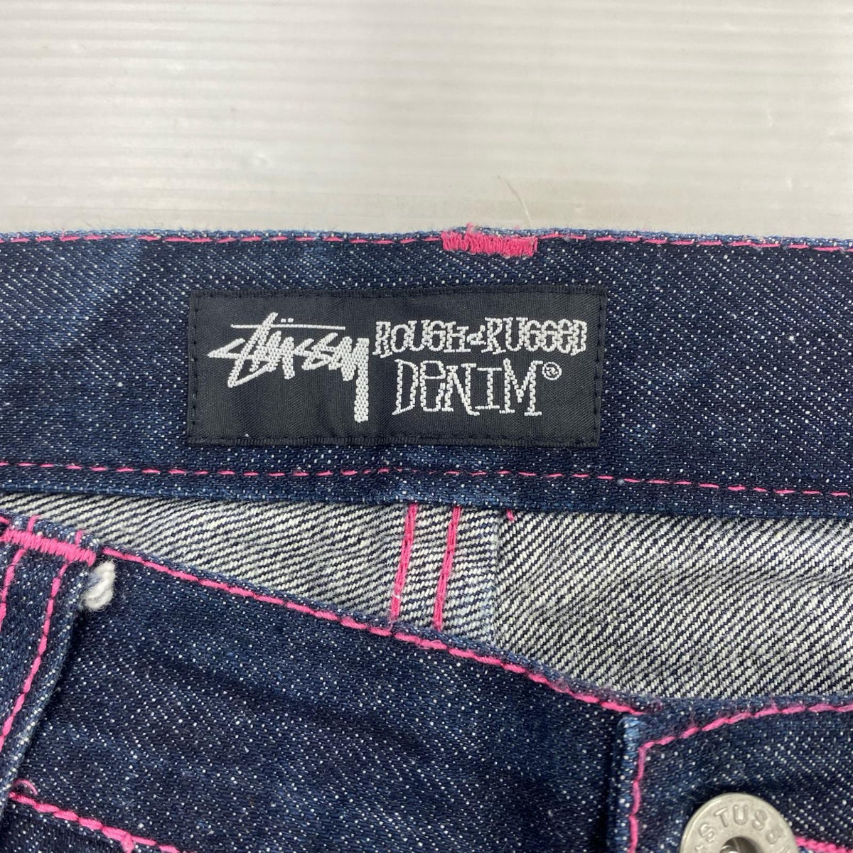 ショートパンツ デニムショーツ ピンクステッチ・ペイント インディゴ (34) 34 ネイビー