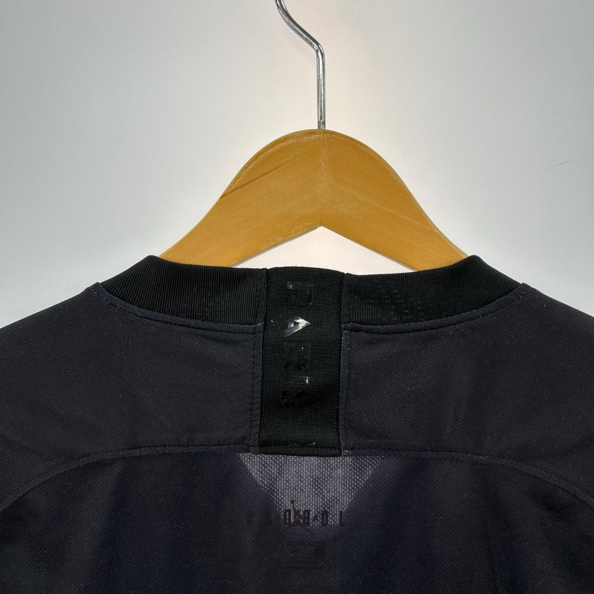 半袖Tシャツ NIKE ジョーダン × サンジェルマン ユニフォーム スポーツシャツ 黒 ブラック