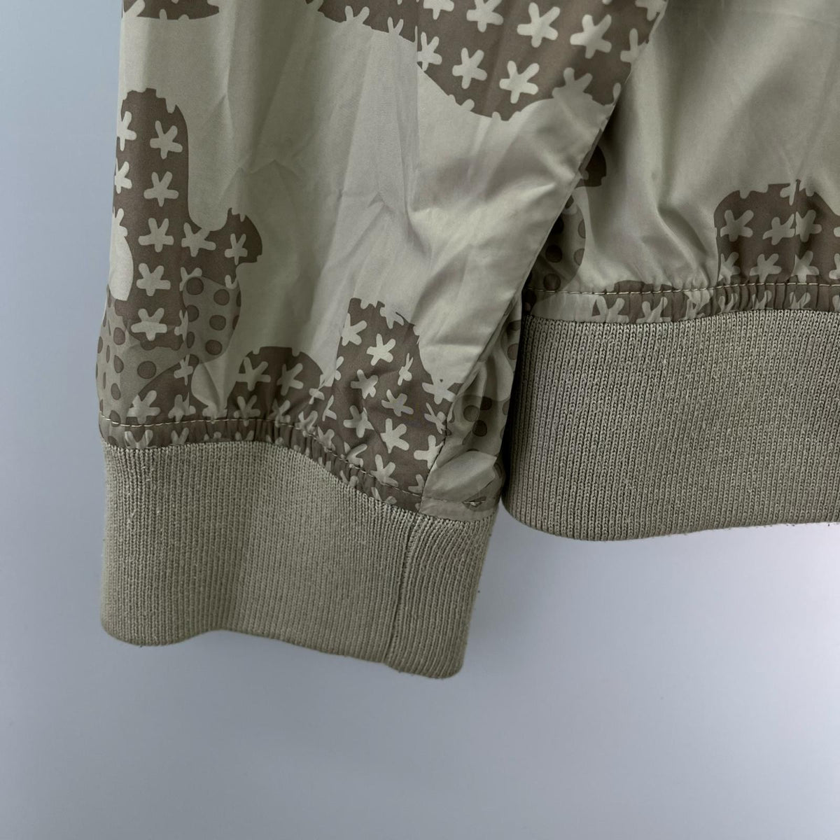 ジャケット 00S ERIC HAZE ナイロンジップアップ 迷彩 (L) L ベージュ