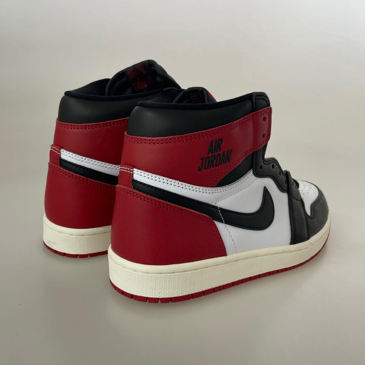 スニーカー NIKE AIR JORDAN 1 LOW FB9933-100 (27.5) 27.5cm (US9 1/2 UK9 EU45)