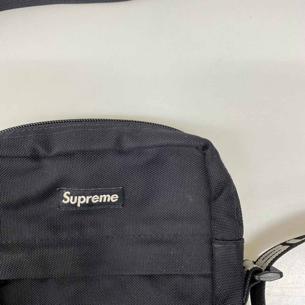ショルダーバッグ 18ss SHOULDER BAG BOX LOGO 黒 ブラック