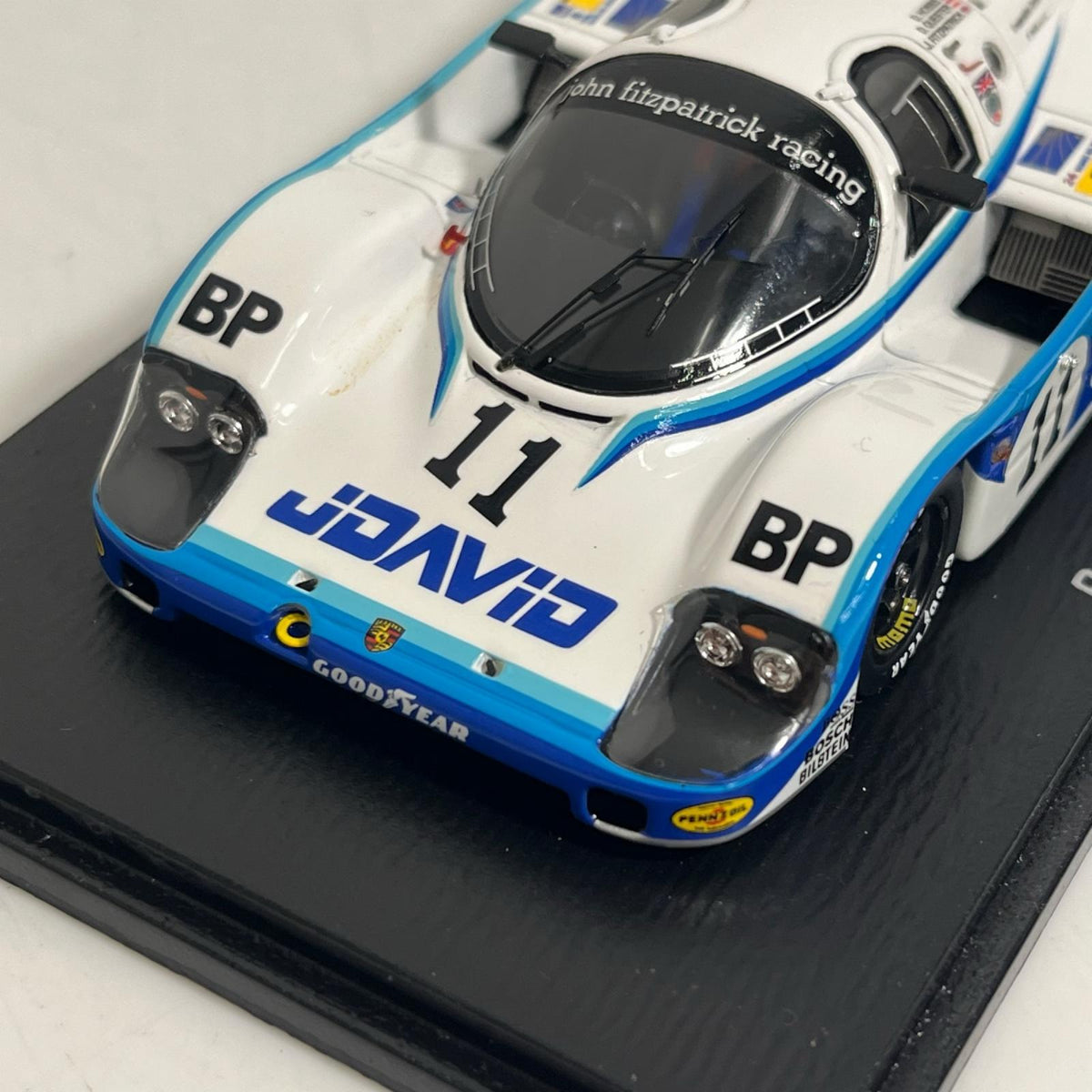 Porsche 956 Le Mans 1983 P.Henn スパーク スケールカー