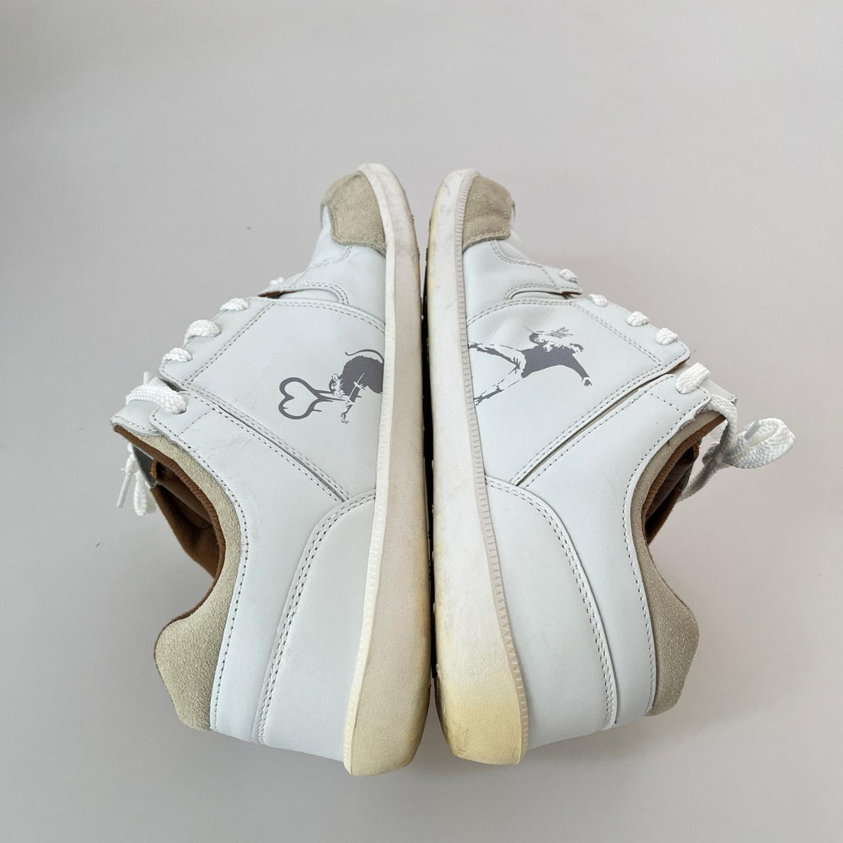 スニーカー Banksy スニーカー 27cm (US9 UK8 1/2 EU44) ホワイト