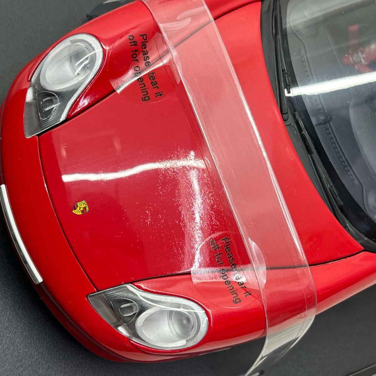AUTO ART PORSCHE 911 GT2 2002 スケールカー