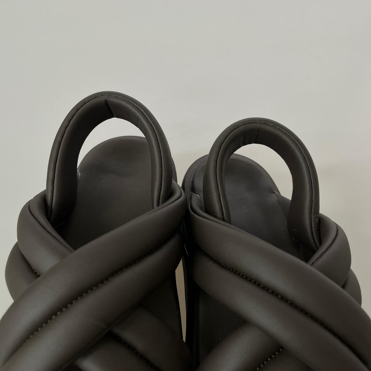 シューズ AIR MAX ISLA SANDAL ブラウン