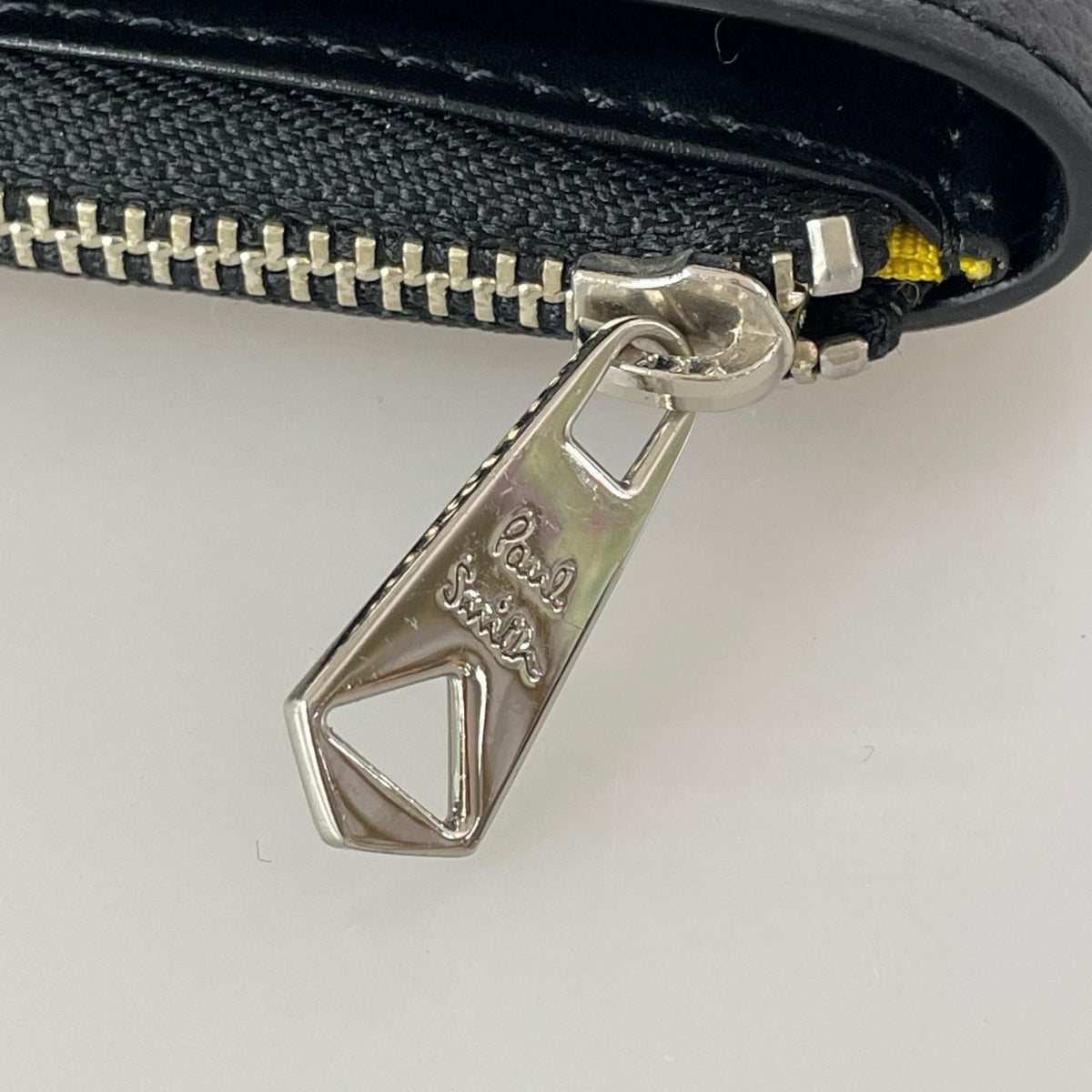 コンパクトウォレット 二つ折り財布 ブラック