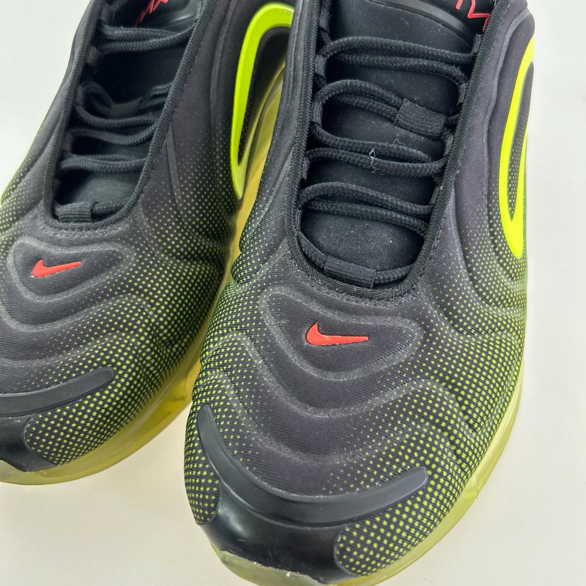 スニーカー AIR MAX 720 RETRO FUTURE スニーカー 27cm 27cm (US9 UK8 1/2 EU44) ブラック
