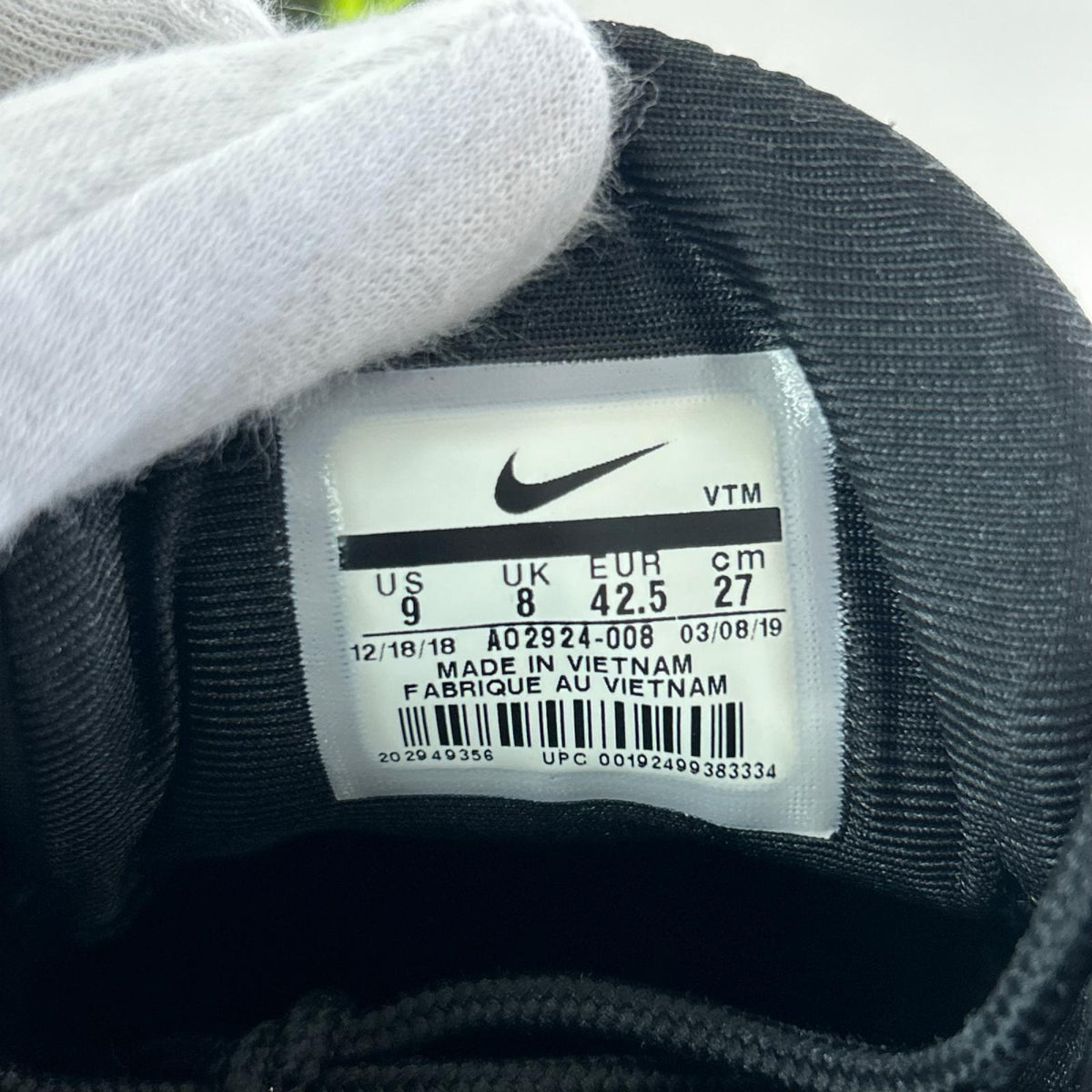 スニーカー AIR MAX 720 RETRO FUTURE スニーカー 27cm 27cm (US9 UK8 1/2 EU44) ブラック