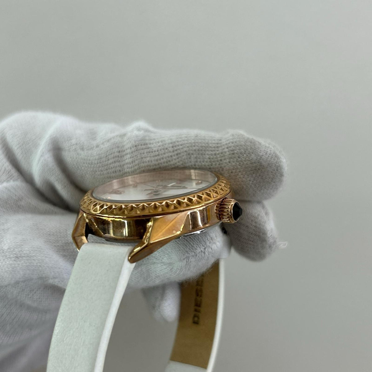 腕時計 Elegant white leather watch, 36 mm ホワイト