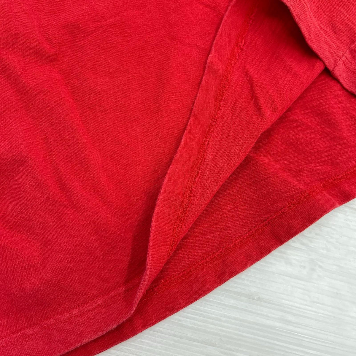 半袖Tシャツ POCKET TEE/レッド L レッド