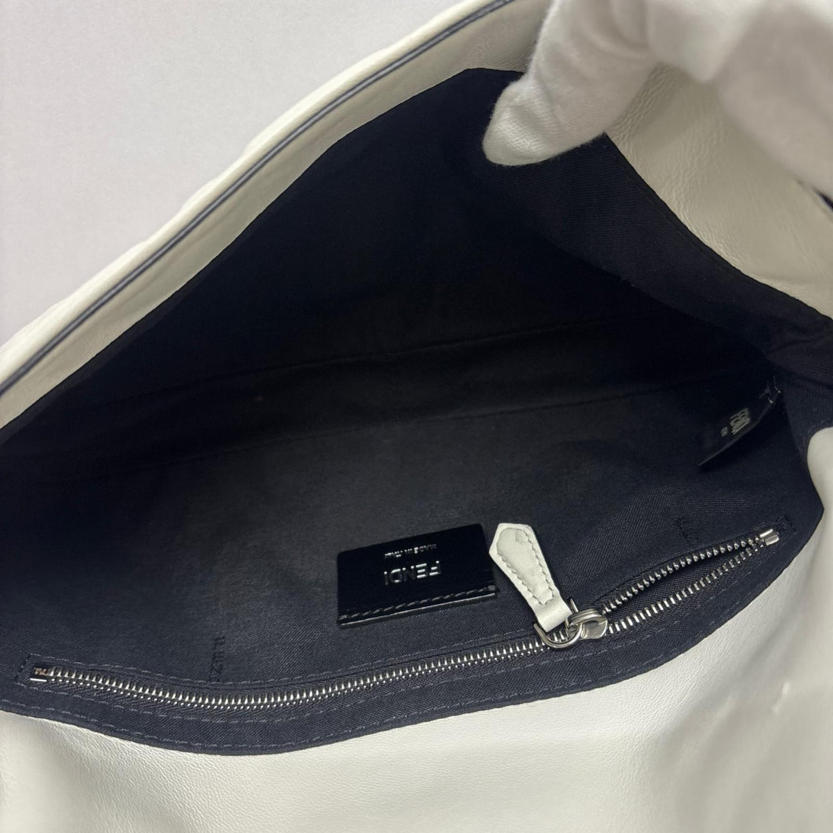 ホワイト スモール バケットバッグ 7VA472