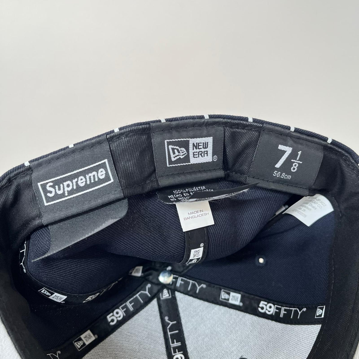 キャップ Supreme Devil S Logo New Era Stripe ネイビー