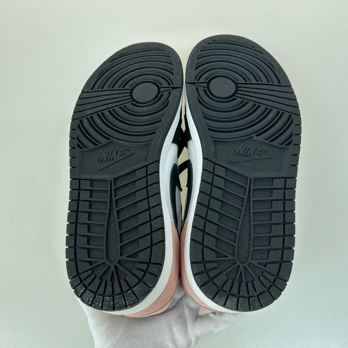 スニーカー AIR JORDAN 1 LOW OG Bleached Coral 28cm 28cm (US10 UK9 1/2 EU46)