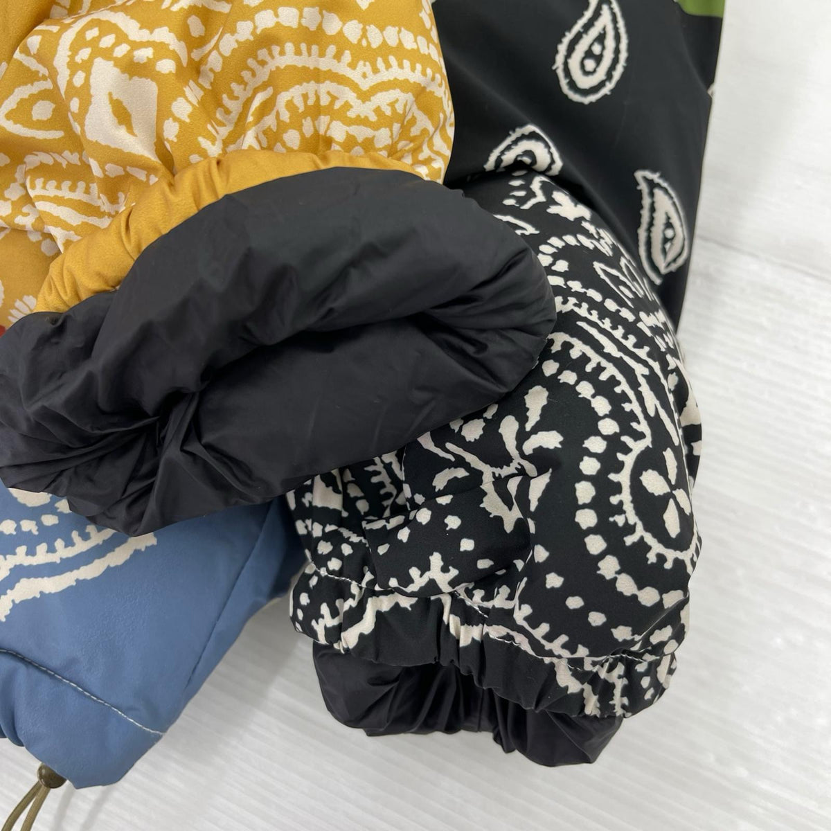 ダウンジャケット Profound Multi Paisley Puffer(L) L マルチカラー