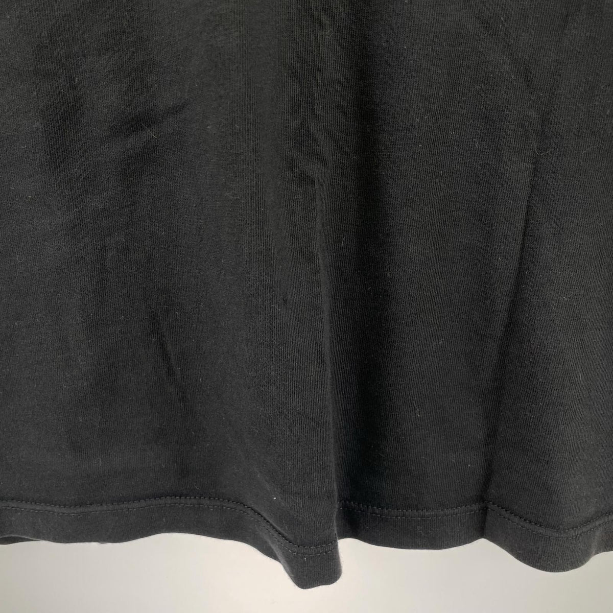 半袖Tシャツ MAGLIA SCOLLO A V L ブラック