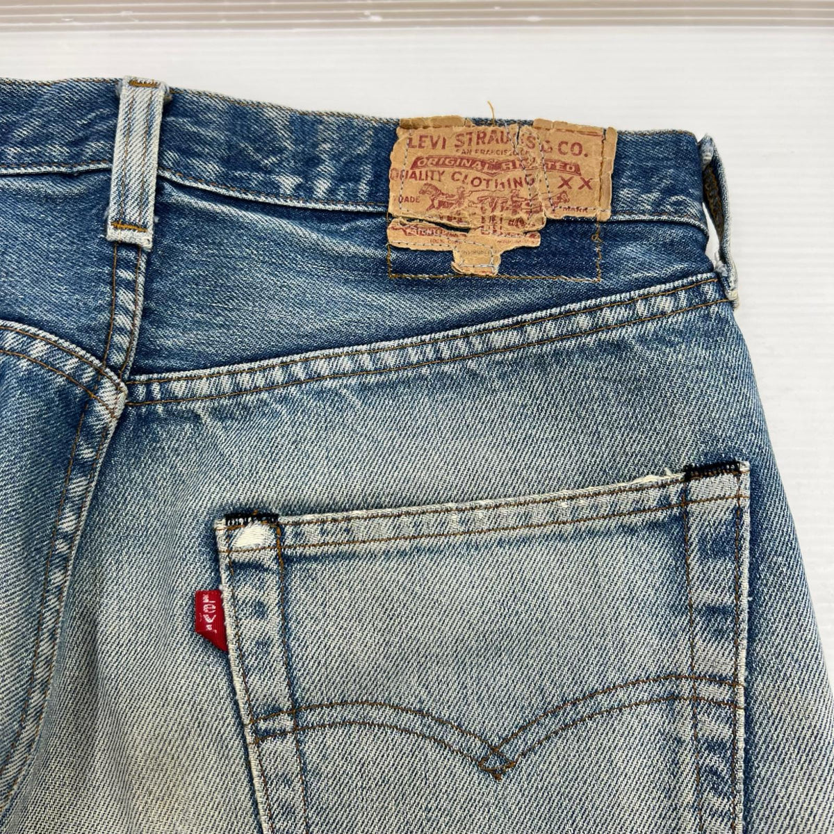 デニムパンツ 80s 501 赤耳オリジナル 裏524 (実寸約31インチ) インディゴ