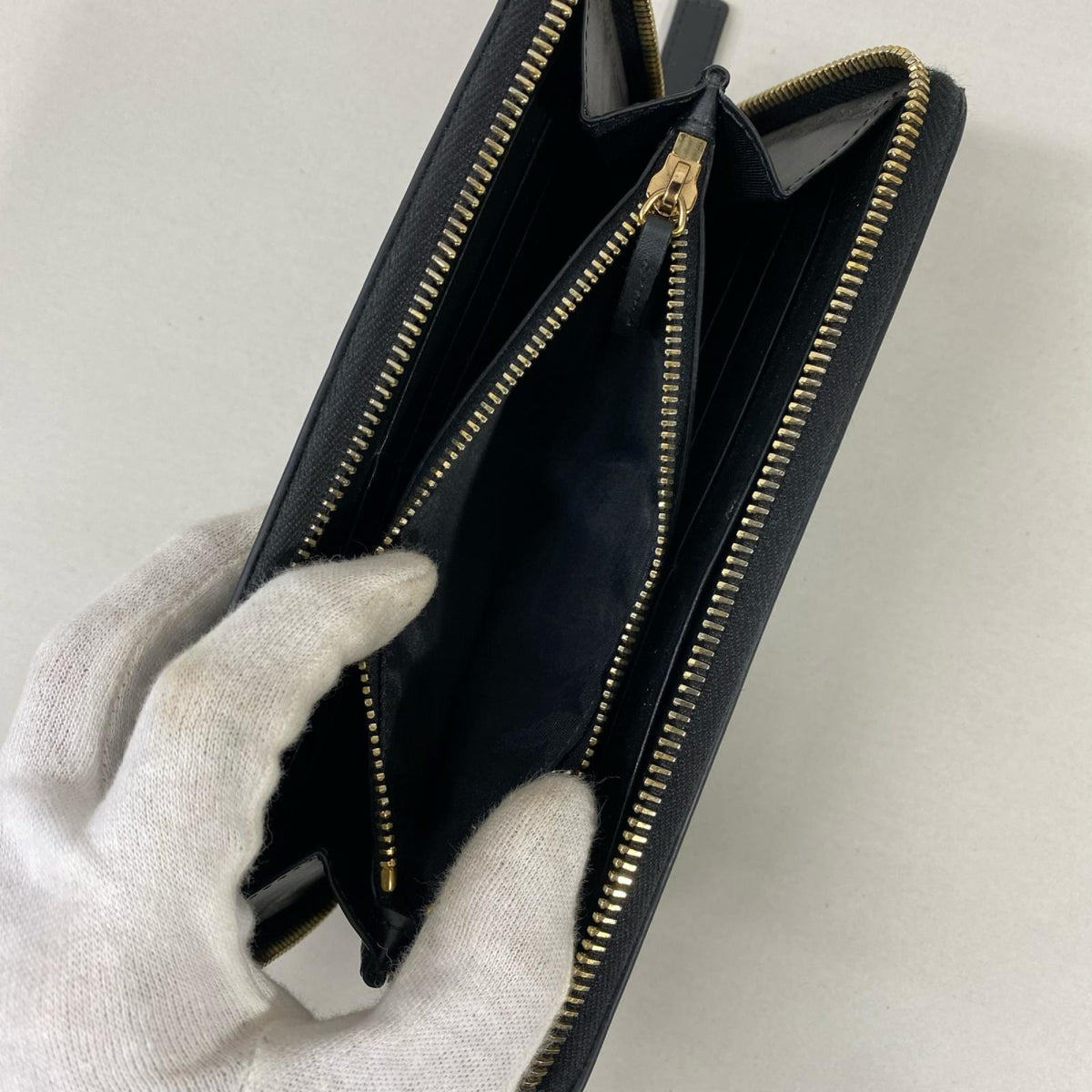 VERSACE レザー長財布 黒