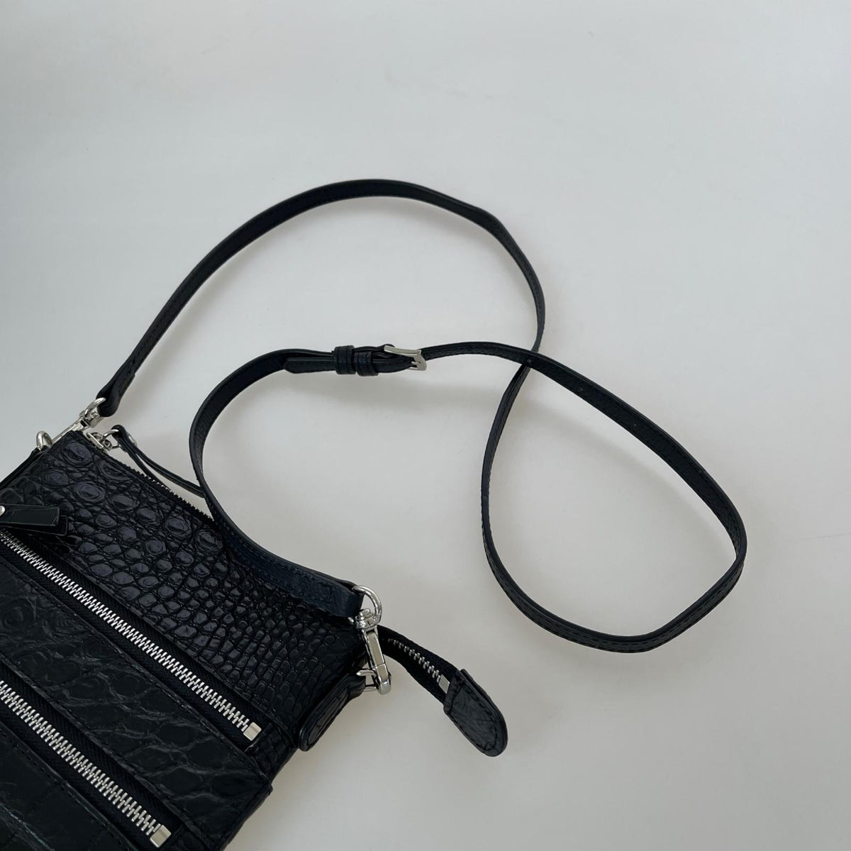 ショルダーバッグ 本革 BLK ブラック