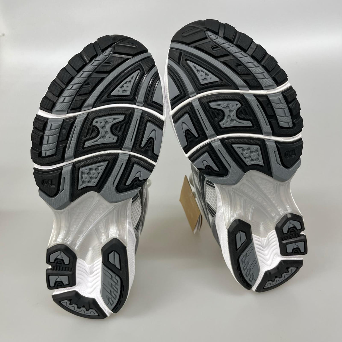 シューズ GEL-KAYANO 14 28cm (US10 UK9 1/2 EU46) シルバー