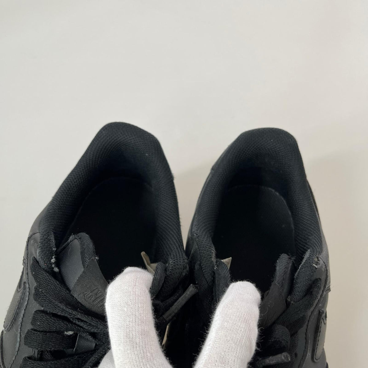 スニーカー AIR FORCE 1 07 黒 (27.0) 27cm (US9 UK8 1/2 EU44) ブラック