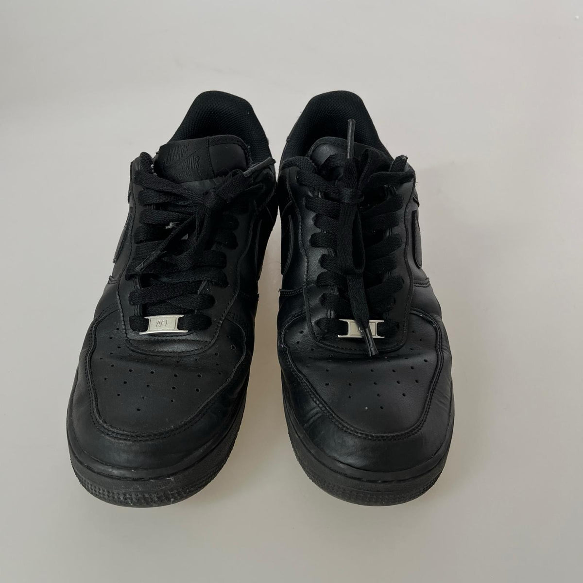 スニーカー AIR FORCE 1 07 黒 (27.0) 27cm (US9 UK8 1/2 EU44) ブラック
