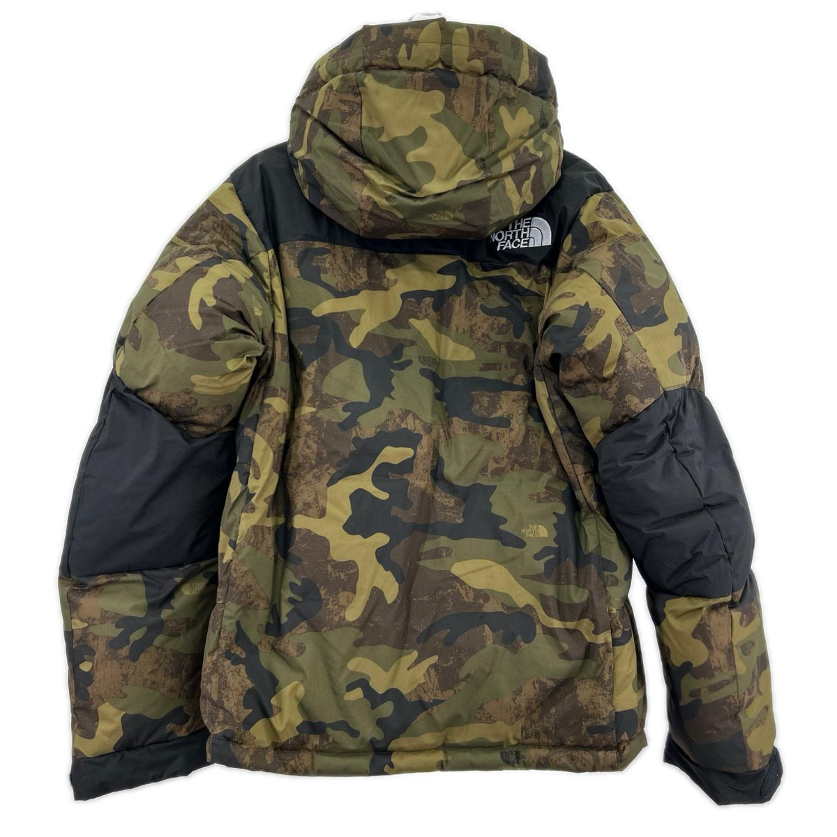 ダウンジャケット THE NORTH FACE Batro Light Jacket ND92341 カモ (L) L
