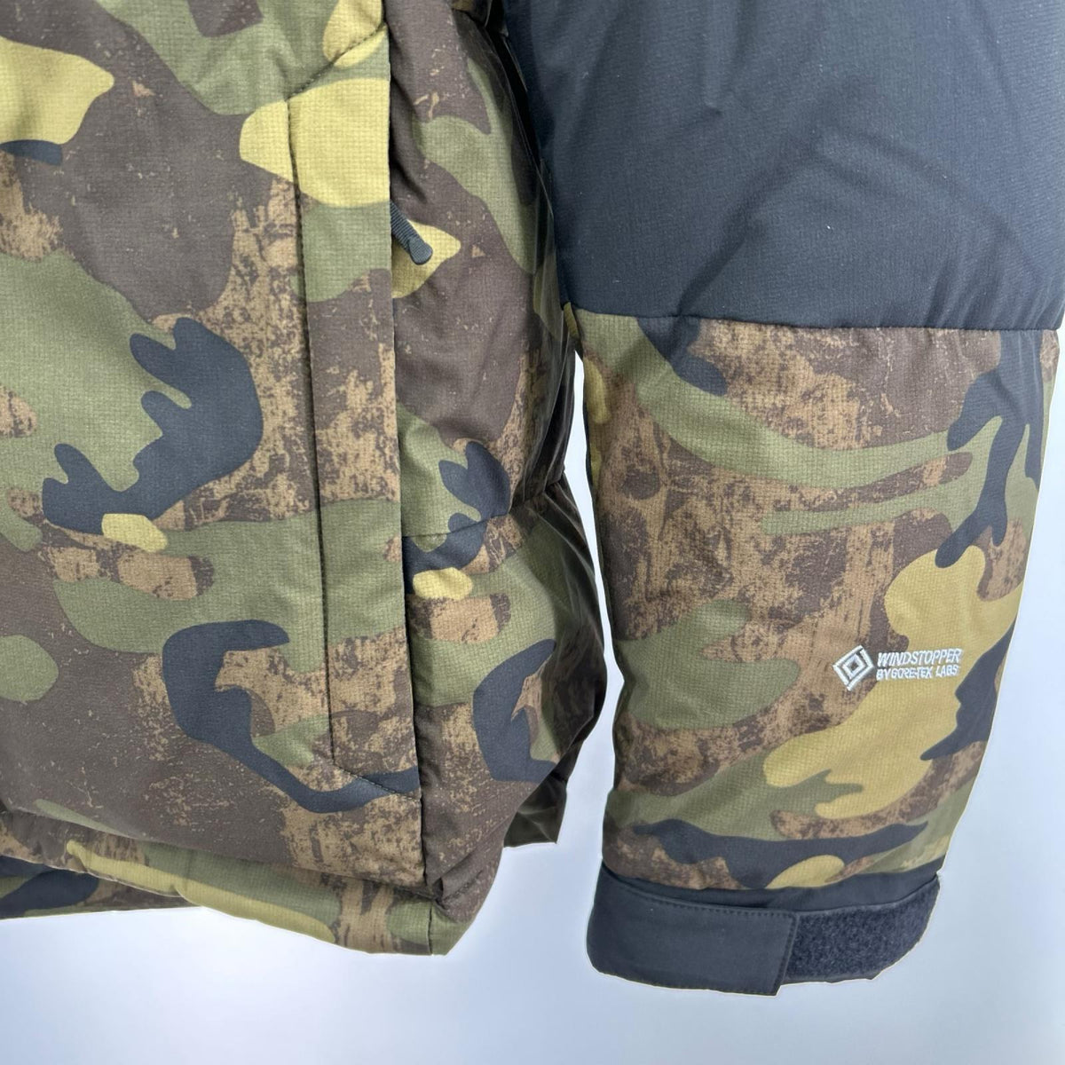 ダウンジャケット THE NORTH FACE Batro Light Jacket ND92341 カモ (L) L