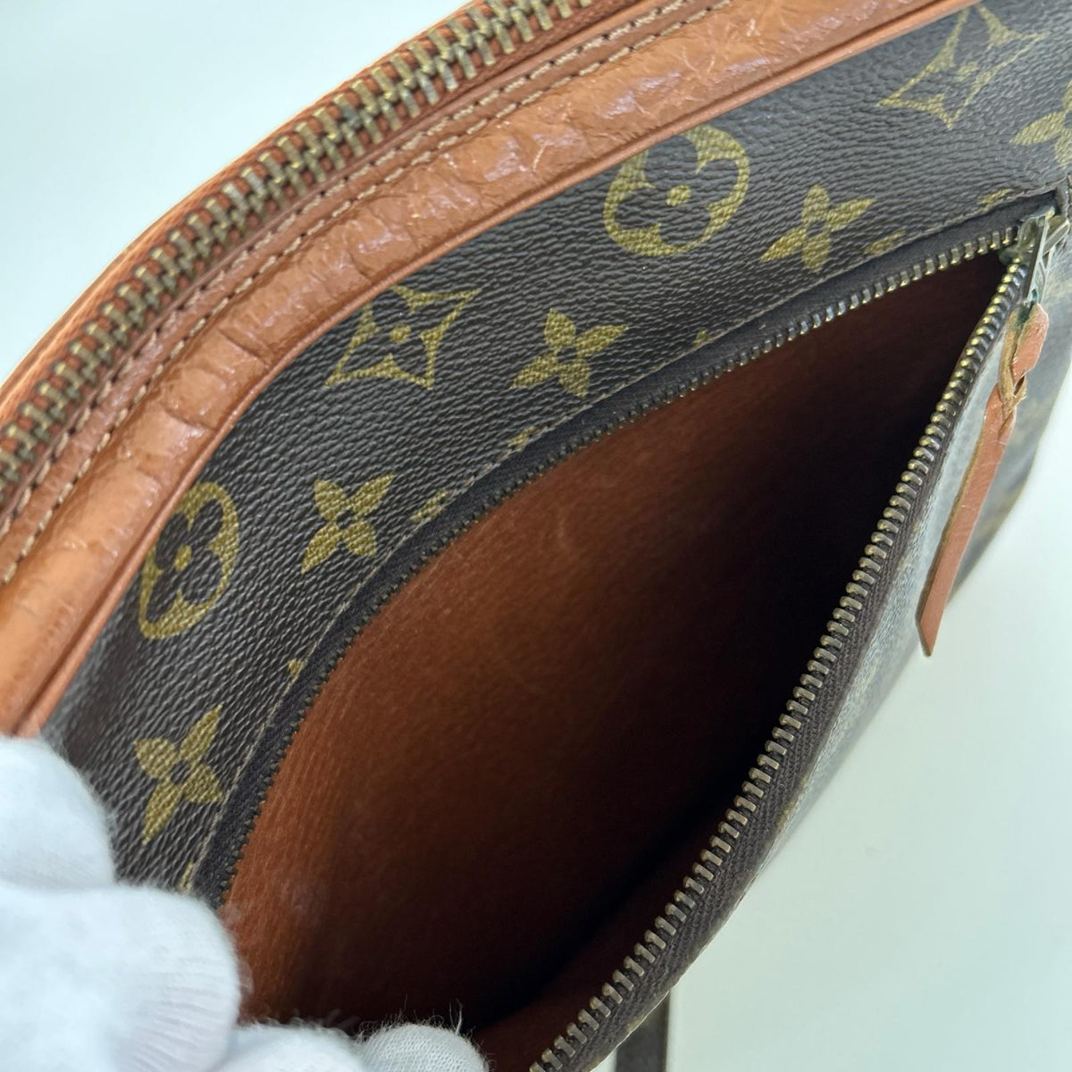 LV モノグラム サックスポ 832