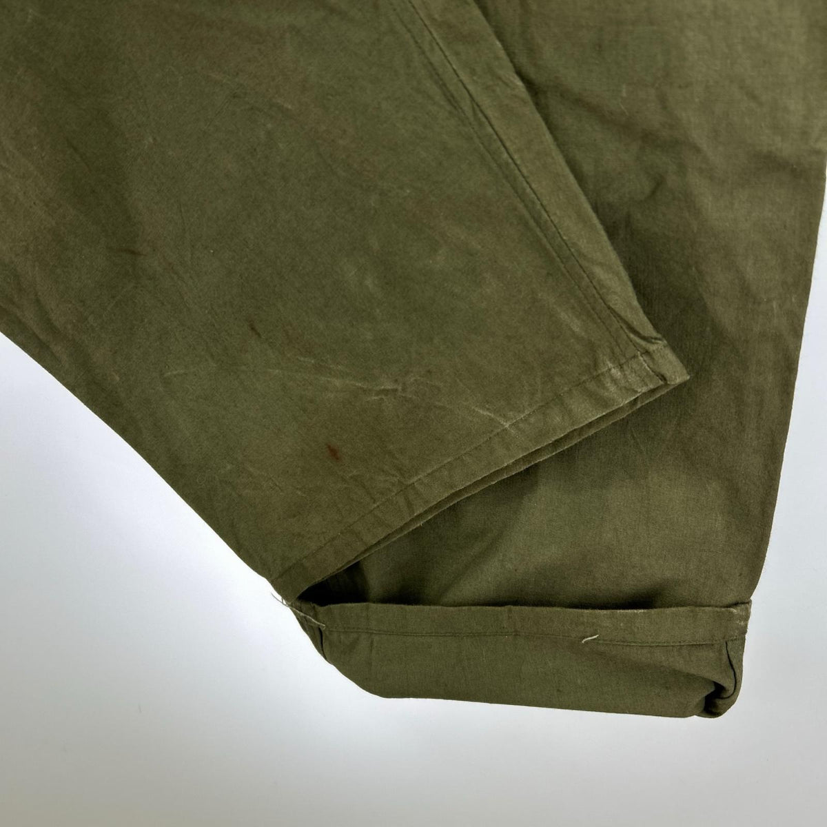 パンツ 赤紫インクタグ ブルガリア軍 ミリタリーパンツ GRN カーキ