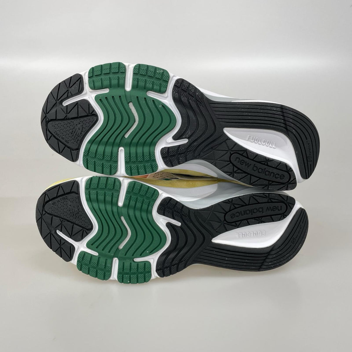 スニーカー NEW BALANCE USA製 990V6 U990TE6 PALE YELLOW 26.5cm (US8 1/2 UK8 EU43) イエロー
