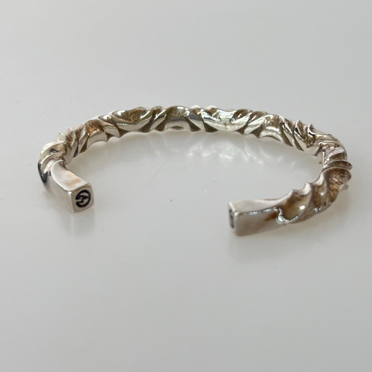 ブレスレット BOLTED STUDIOS SIGNATURE BANGLE バングル シルバー