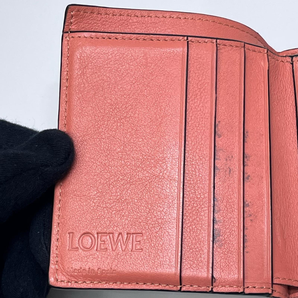 LOEWE/102143/コンパクトジップ/ベージュ