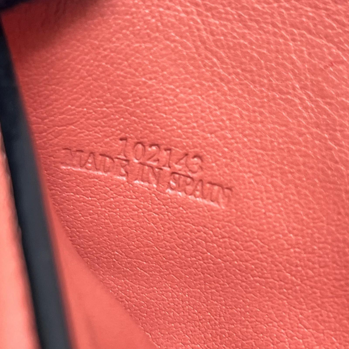 LOEWE/102143/コンパクトジップ/ベージュ