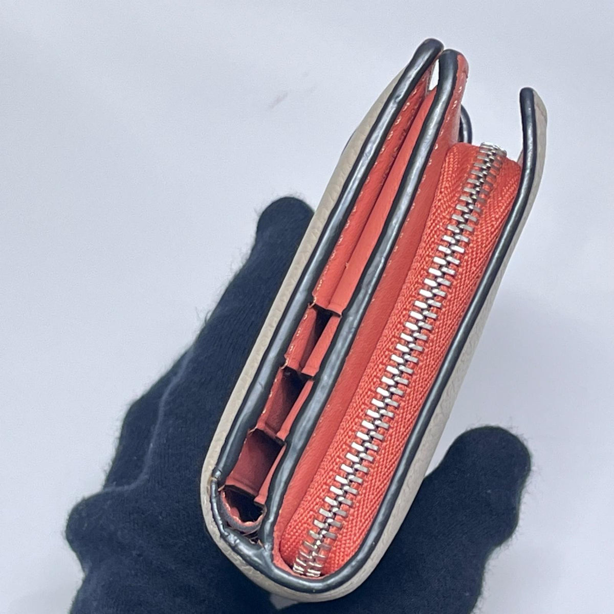LOEWE/102143/コンパクトジップ/ベージュ