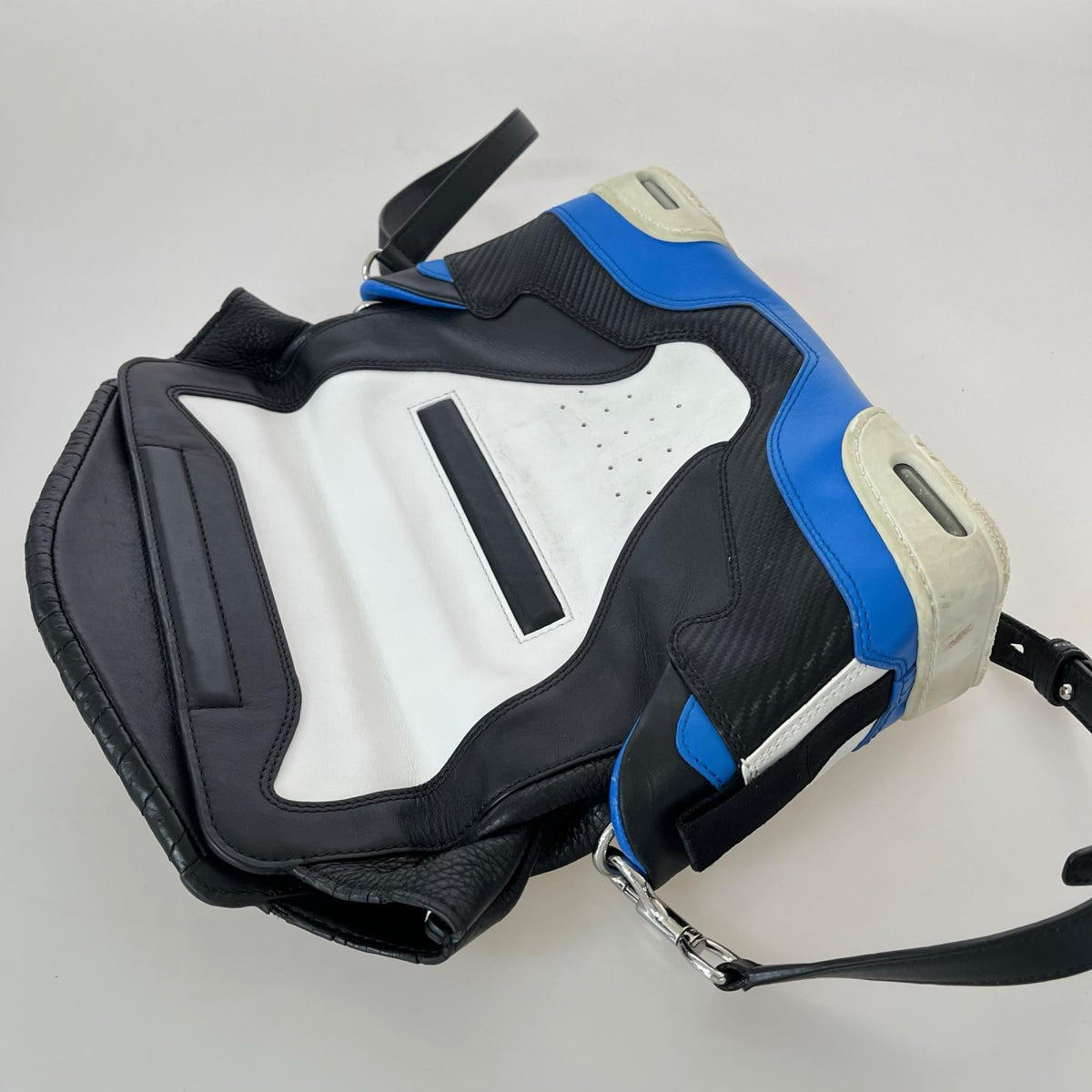ショルダーバッグ スニーカー バッグ