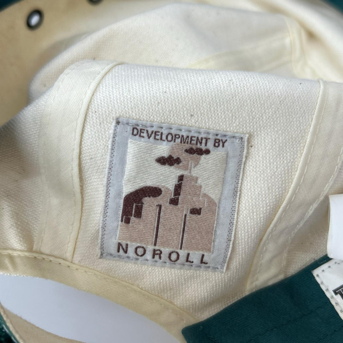 キャップ noroll /THE TRAVELLERS EYE CAP ホワイト