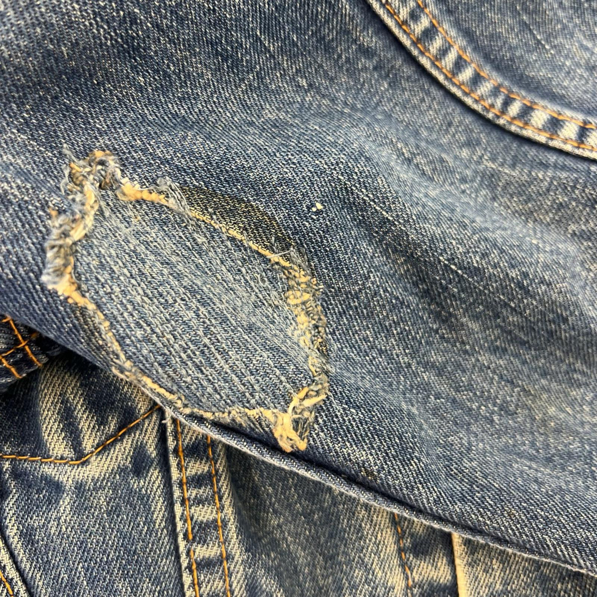 デニムジャケット Levi's 60~70s BIGE ボタン裏526 70505 4th (ー)