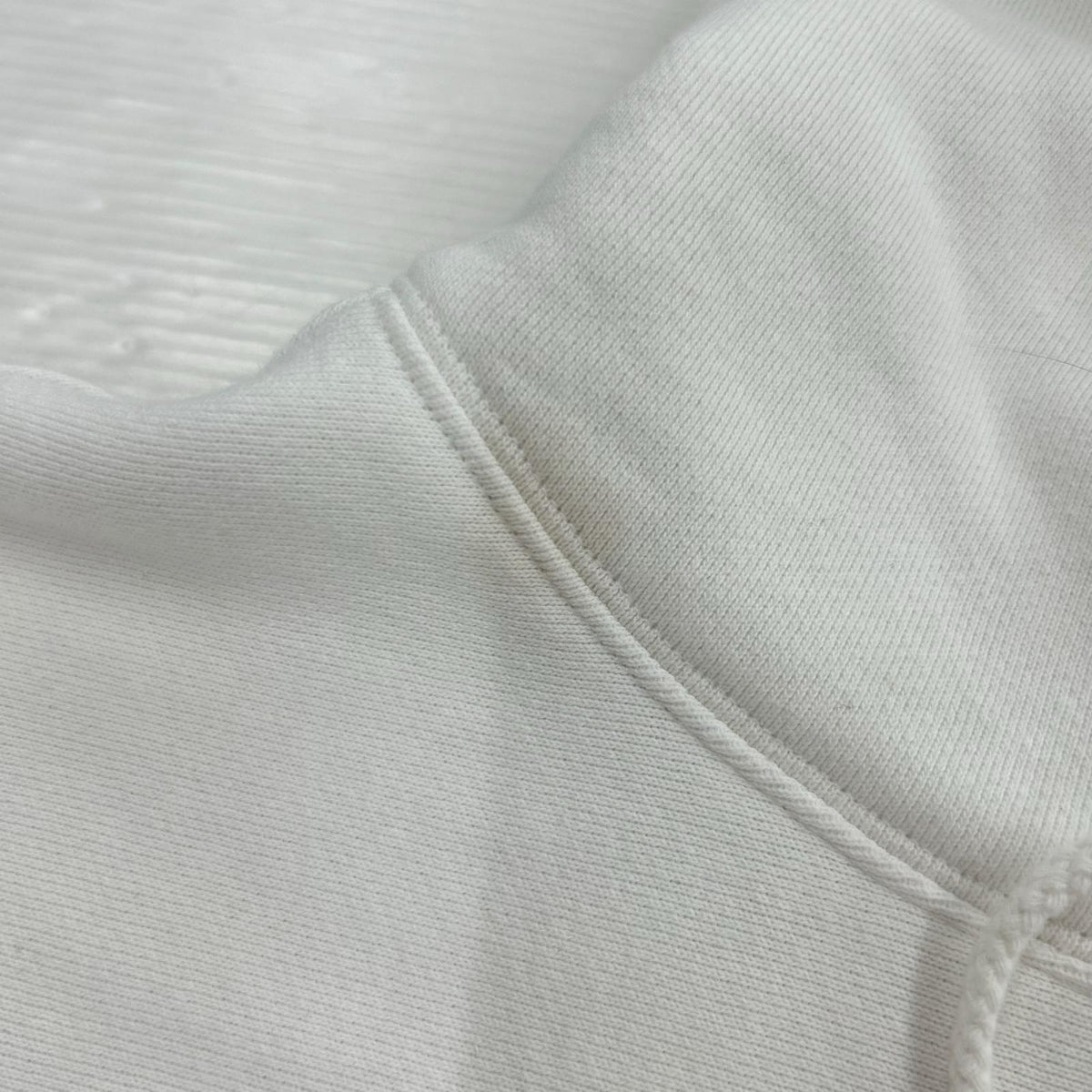 パーカー xGDC REBEL GIRL HOODIE L ホワイト
