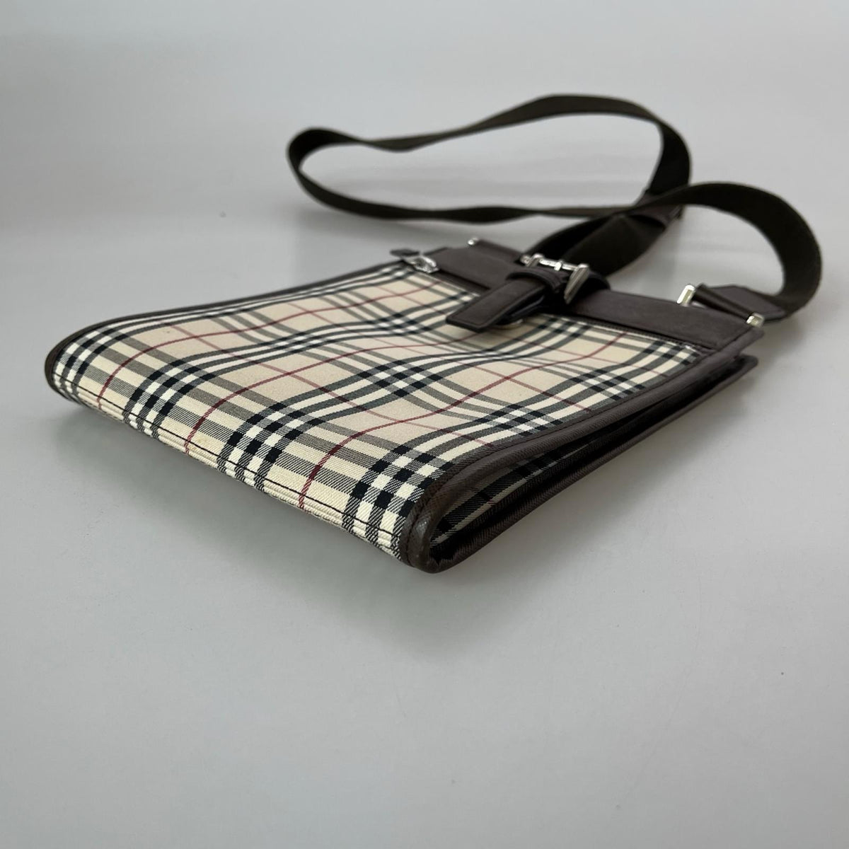 ショルダーバッグ BURBERRY ノバチェック ショルダーバッグ