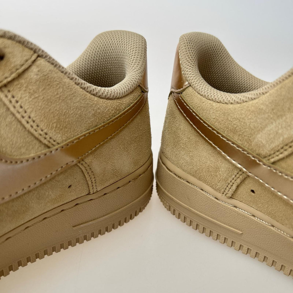スニーカー AIR FORCE1 27cm (US9 UK8 1/2 EU44) ブラウン