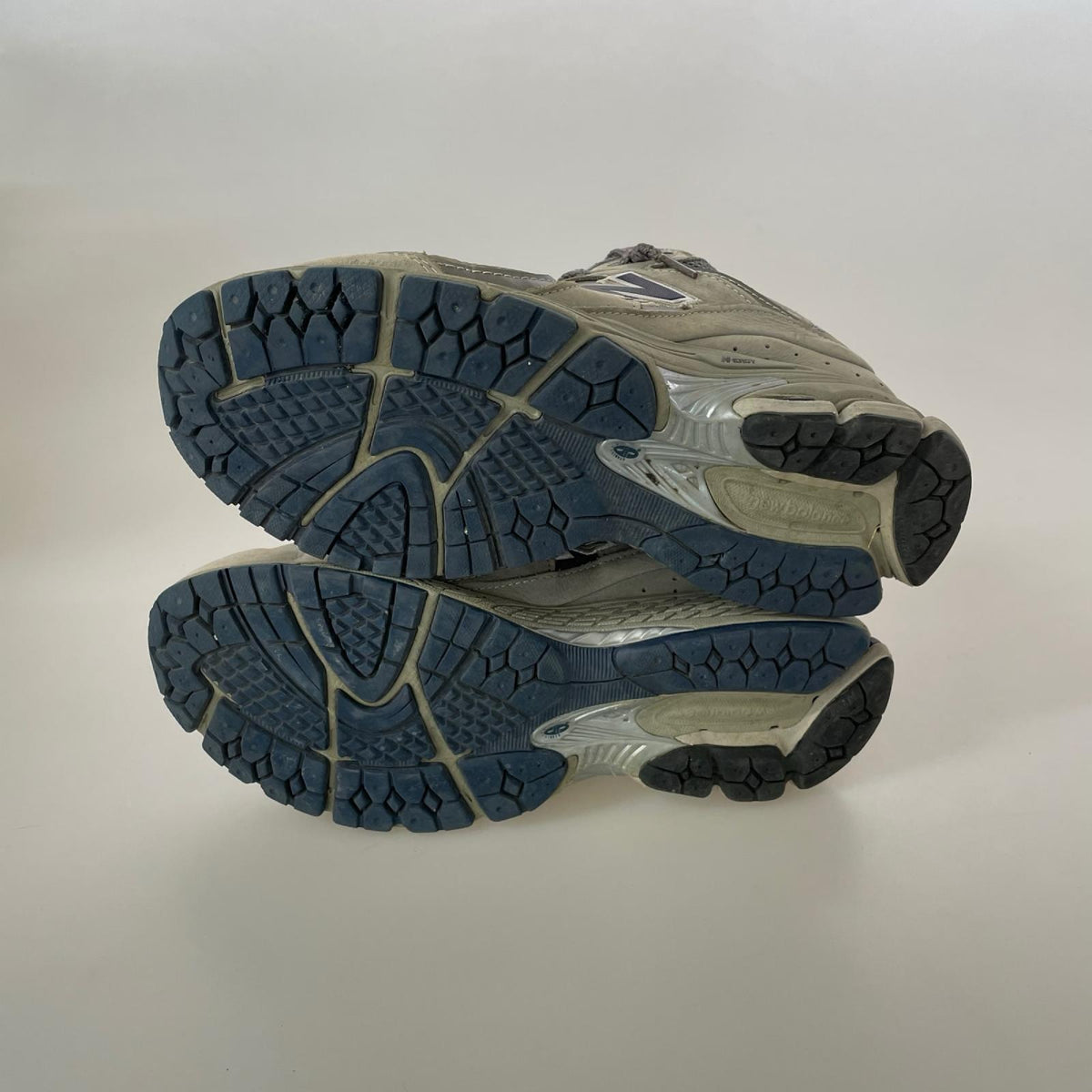 スニーカー NEW BALANCE ML2002RA グレー (28) 28cm (US10 UK9 1/2 EU46) グレー