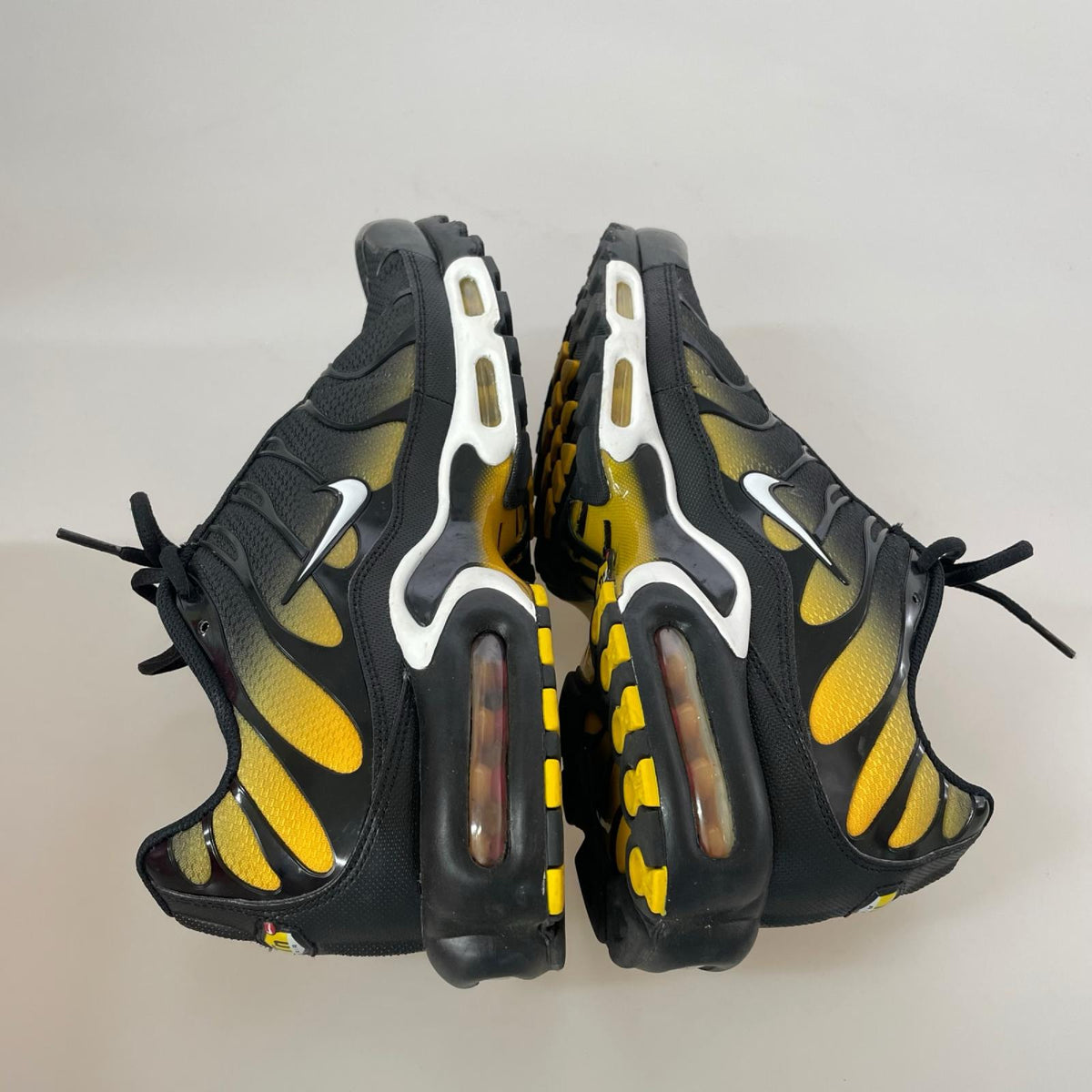 スニーカー BLACK/WHITE-UNIVERSITY GOLD 30cm (US12 UK11 1/2 EU50) ブラック