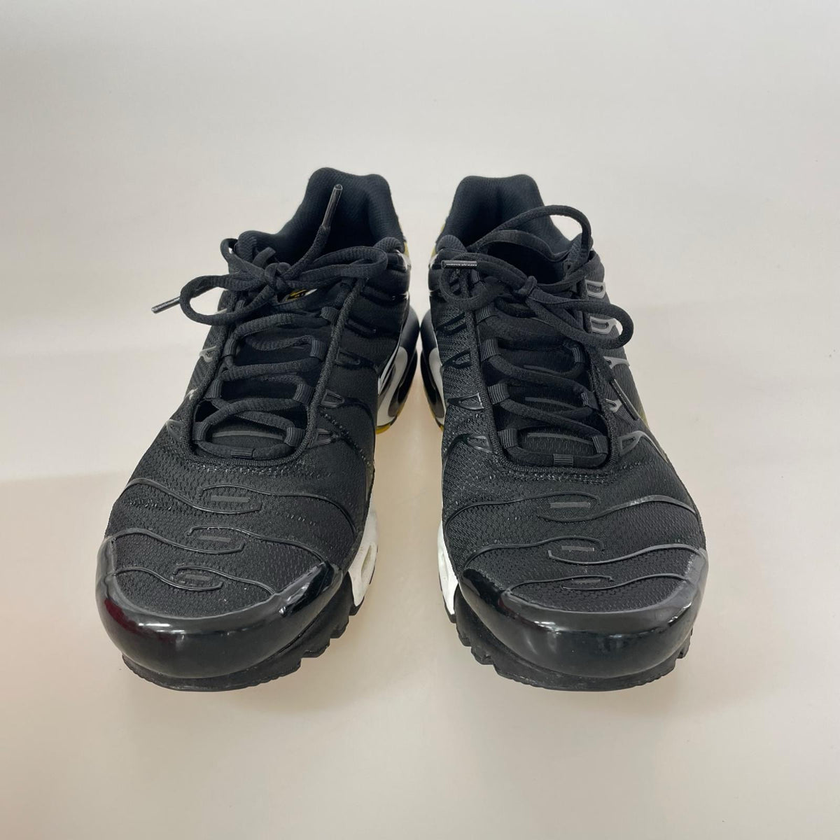 スニーカー BLACK/WHITE-UNIVERSITY GOLD 30cm (US12 UK11 1/2 EU50) ブラック