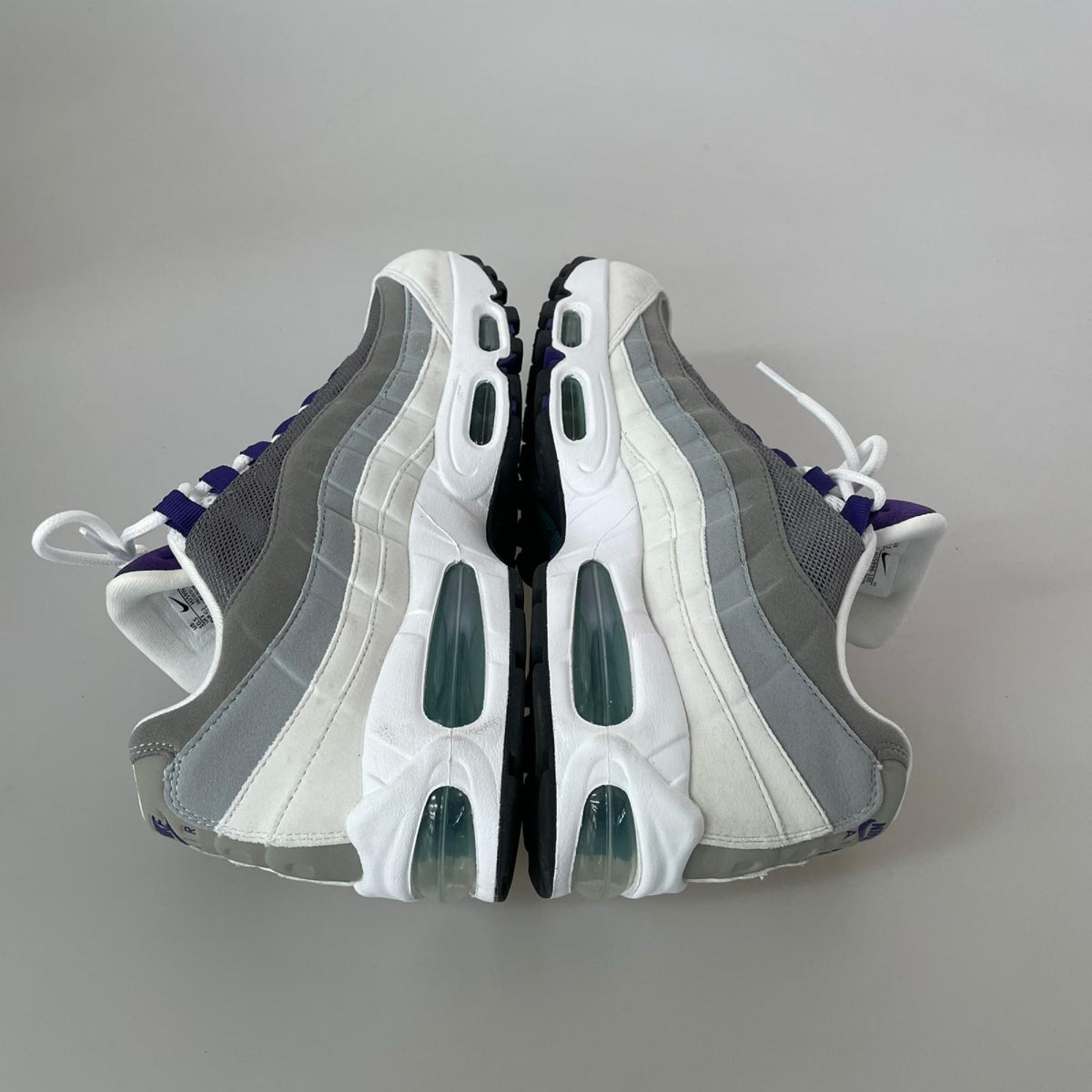 スニーカー NIKE AIR MAX 95 BIG BUBBLE HJ5996-100 (27.5) 27.5cm (US9 1/2 UK9 EU45) グレー